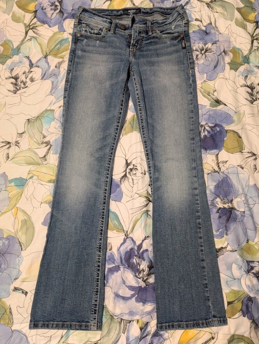 ✨ Silver Jeans Co. Jensen Low Slim Boot Jeans - 27 ✨